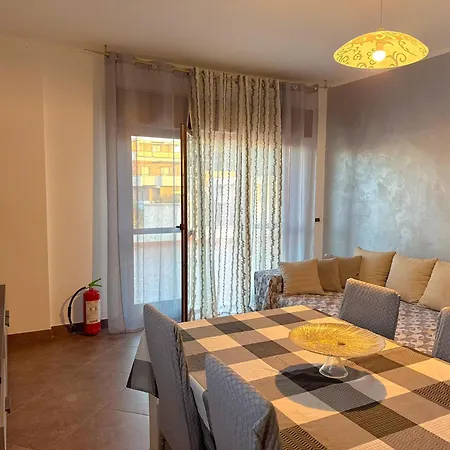 Apartment Sofia - Bright And Spacious Flat In Nettuno, Steps From The Center, Beaches, And Train Station