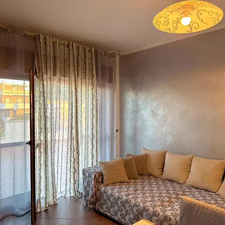 Apartment Sofia - Bright And Spacious Flat In Nettuno, Steps From The Center, Beaches, And Train Station *