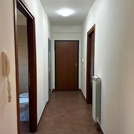 Sofia - Bright And Spacious Flat In Nettuno, Steps From The Center, Beaches, And Train Station *