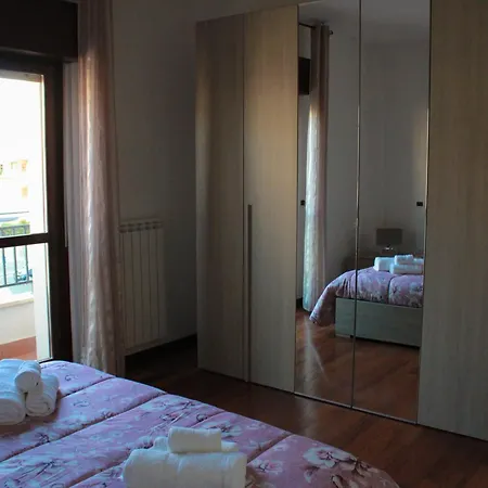 Sofia - Bright And Spacious Flat In Nettuno, Steps From The Center, Beaches, And Train Station * Nettuno