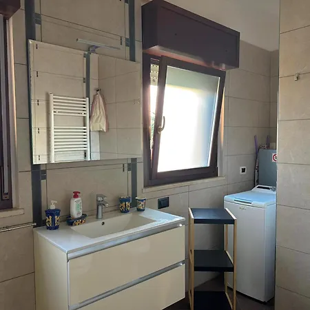 Apartament Sofia - Bright And Spacious Flat In Nettuno, Steps From The Center, Beaches, And Train Station Nettuno