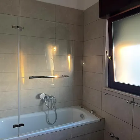 Sofia - Bright And Spacious Flat In Nettuno, Steps From The Center, Beaches, And Train Station