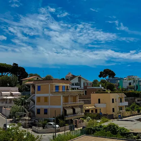 Apartment Sofia - Bright And Spacious Flat In Nettuno, Steps From The Center, Beaches, And Train Station *